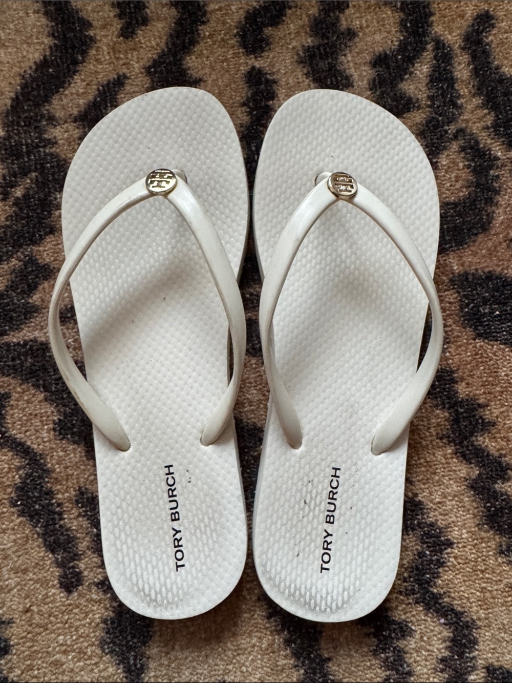 Tory Burch White Logo Flip Flop Sandals - Picture 2 of 11